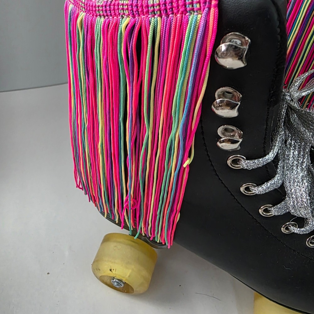 Doll Kills Black Quad Roller Skates Neon Rainbow Fringe Silver Laces  Sz 8 - Picture 4 of 14